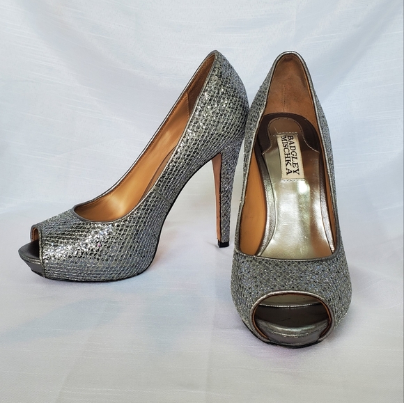Badgley Mischka Silver Peep Toe Heels - Picture 3 of 11